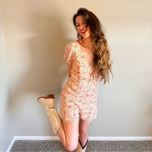 Super cute spring floral romper!